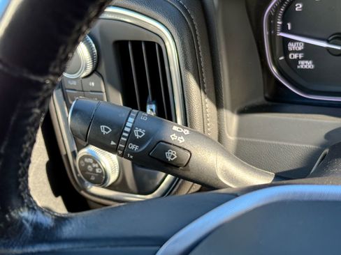 Used 2020 GMC Sierra 1500 Elevation w/ Elevation Value Package image 23