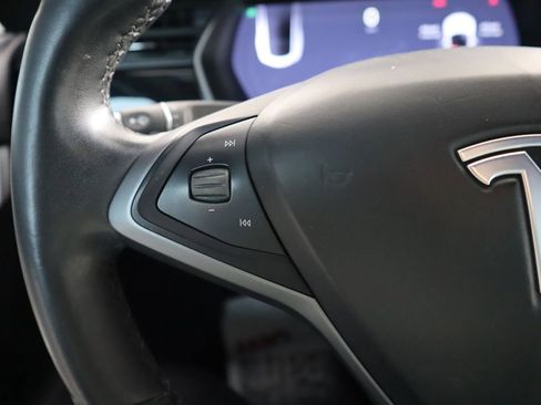 Used 2018 Tesla Model S 100D image 11