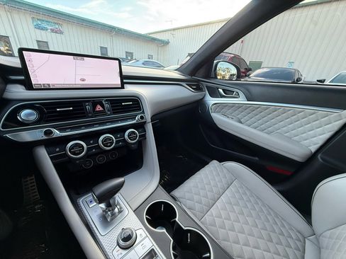 Used 2022 Genesis G70 3.3T image 38