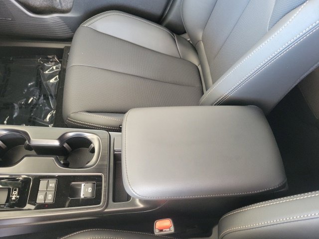 New 2026 Subaru Outback Limited AWD/4WD image 17