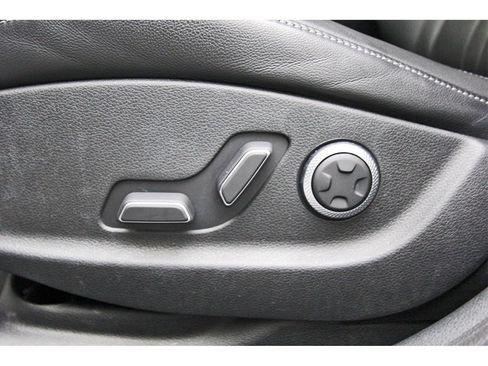 Used 2023 Genesis G80 2.5T image 26