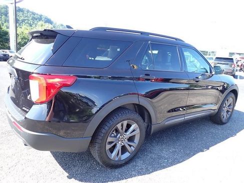 Used 2024 Ford Explorer XLT w/ Equipment Group 202A AWD/4WD image 6