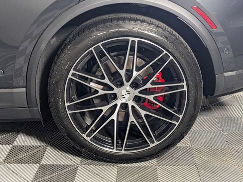 New 2026 Porsche Macan 4S Electric image 11