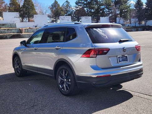 Certified 2024 Volkswagen Tiguan SE image 5