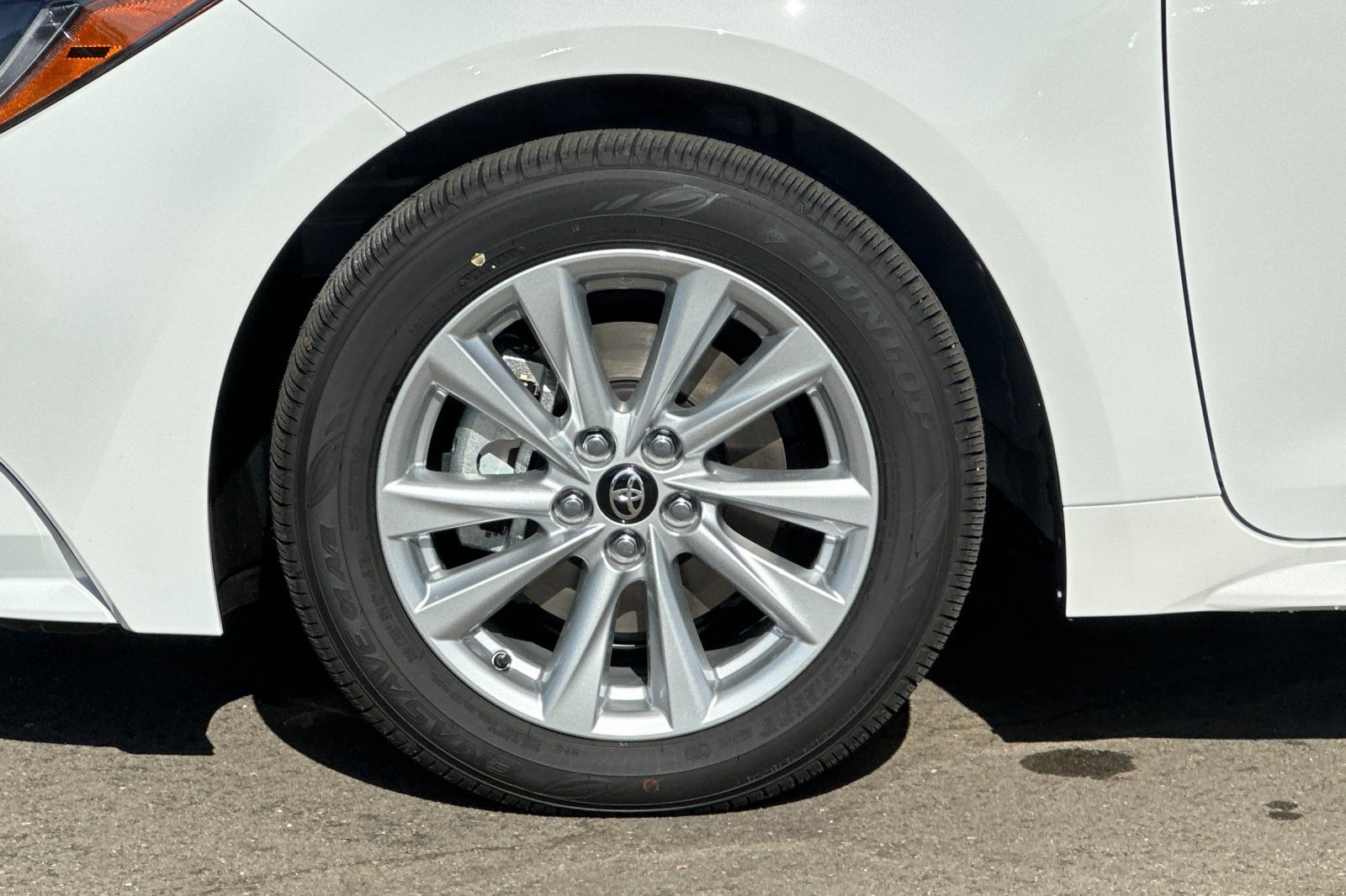 New 2027 Toyota Corolla LE w/ LE Premium Package FWD image 32