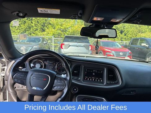 Used 2020 Dodge Challenger R/T RWD image 8