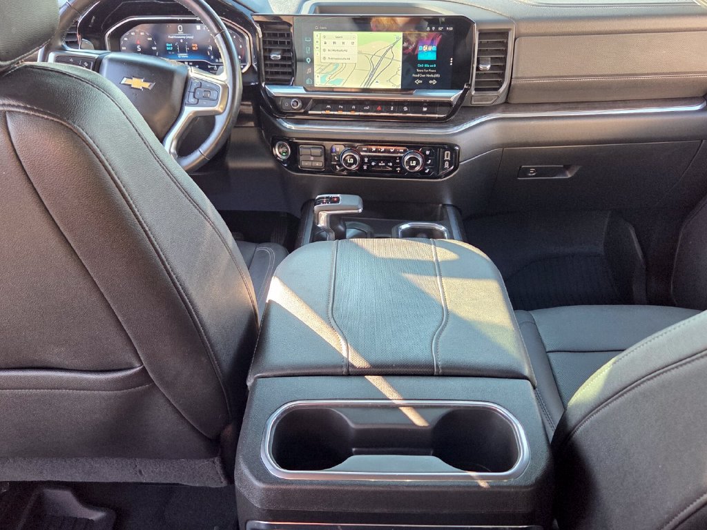 Used 2023 Chevrolet Silverado 1500 LTZ AWD/4WD image 6