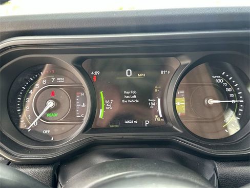 Used 2024 Jeep Wrangler Unlimited Rubicon 4xe image 30