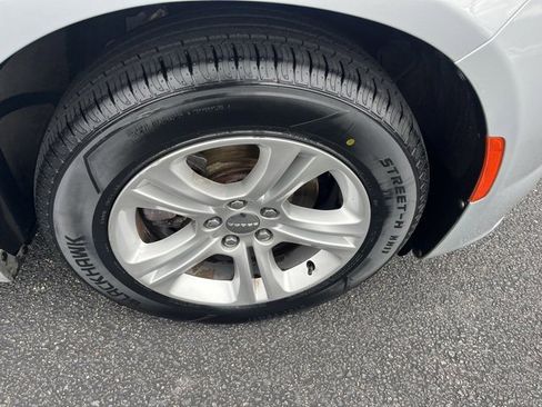 Used 2019 Dodge Charger SXT image 26
