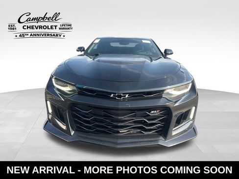 Used 2018 Chevrolet Camaro ZL1 RWD image 8