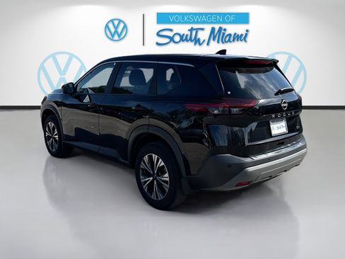 Used 2023 Nissan Rogue SV image 5