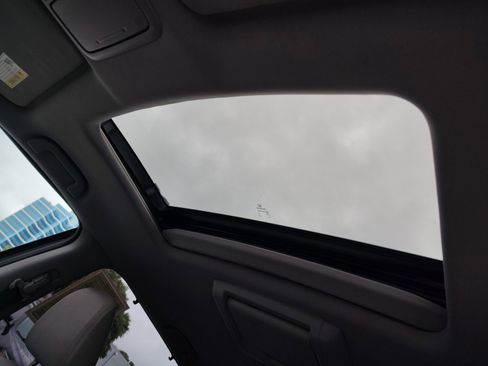 Used 2017 Honda Pilot EX-L image 19
