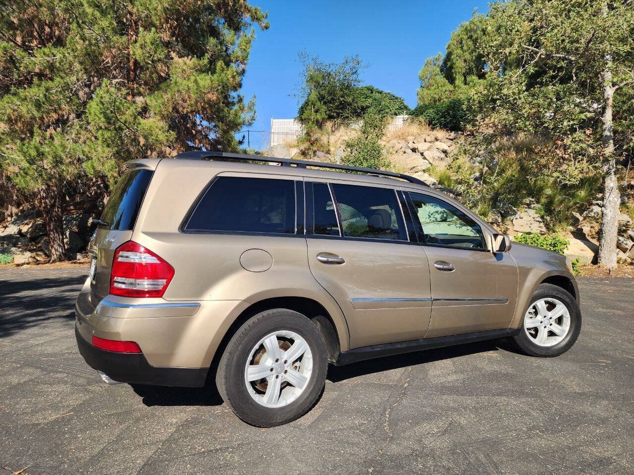 Used 2009 Mercedes-Benz GL 450 4MATIC image 7