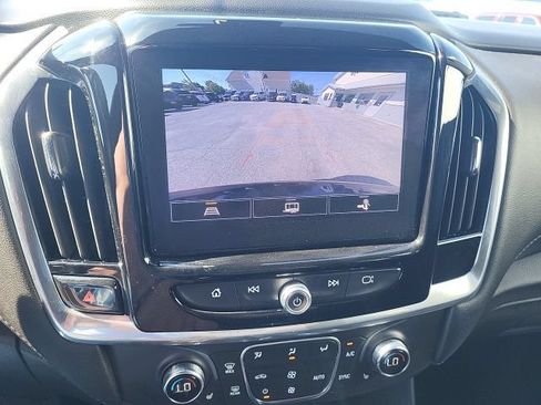 Used 2022 Chevrolet Traverse LT AWD/4WD image 8