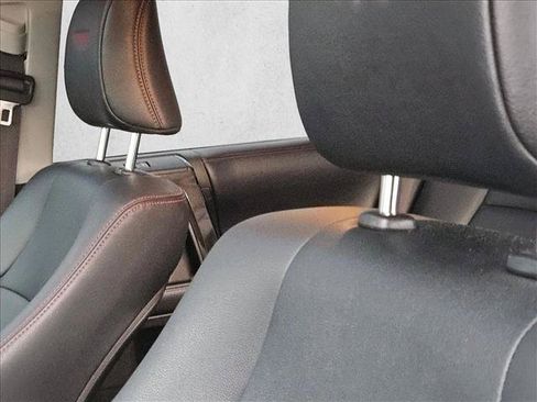 Used 2019 Toyota 4Runner TRD Off-Road Premium AWD/4WD image 12