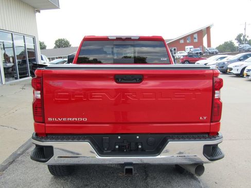 Used 2023 Chevrolet Silverado 2500 LT AWD/4WD image 4