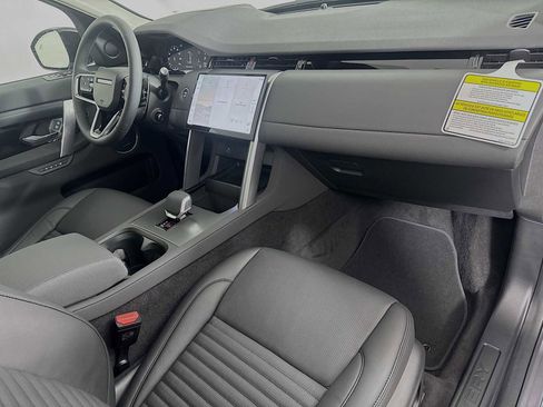 New 2025 Land Rover Discovery Sport S image 28