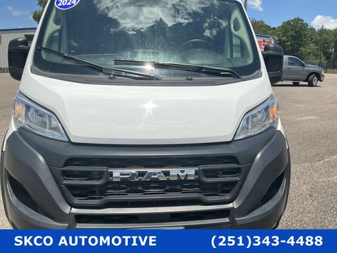 Used 2024 RAM ProMaster 2500 w/ Convenience Group FWD image 8