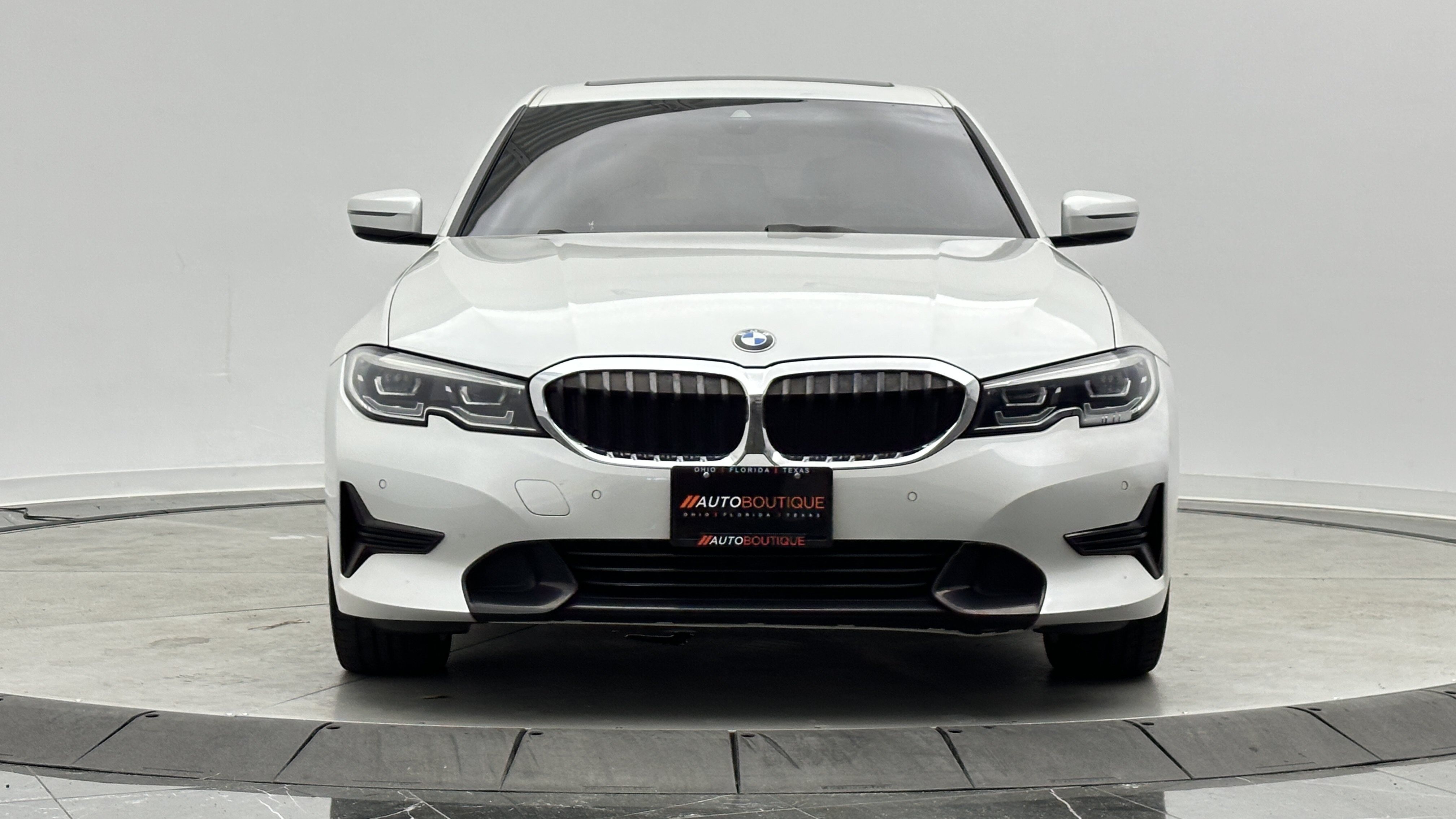Used 2021 BMW 330i xDrive Sedan w/ Premium Package AWD/4WD image 2