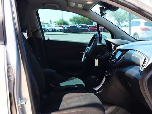 Used 2020 Chevrolet Trax LS w/ Tint and Cruise Package FWD image 30