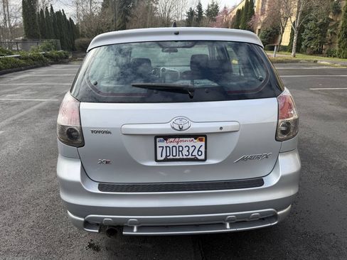 Used 2006 Toyota Matrix XR FWD image 6