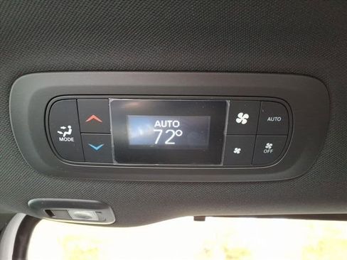 New 2026 Chrysler Pacifica Select w/ S Appearance Package image 15