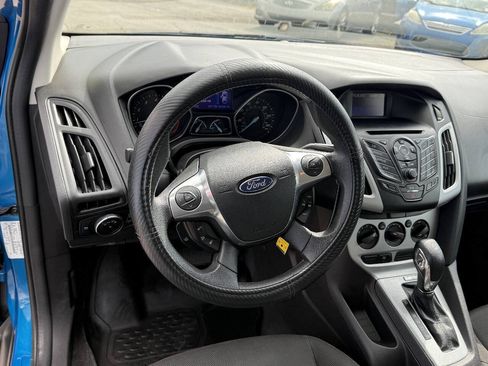 Used 2013 Ford Focus SE FWD image 12