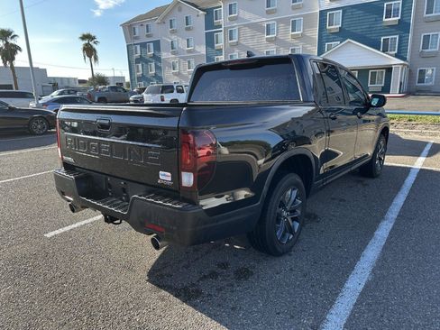 Used 2024 Honda Ridgeline Sport image 3