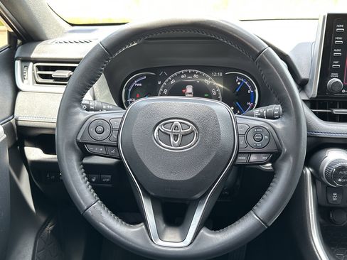 Used 2021 Toyota RAV4 XSE image 24
