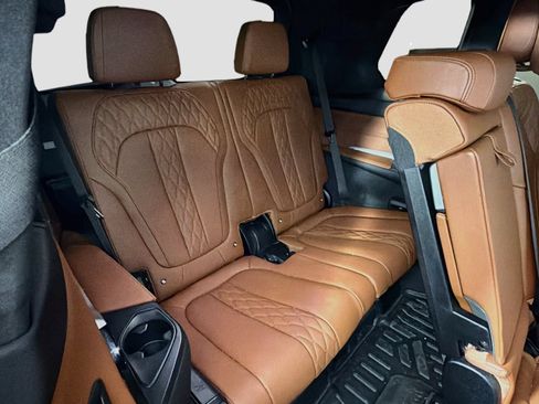 Used 2024 BMW X7 M60i w/ Executive Package AWD/4WD image 30