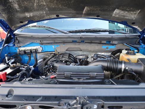 Used 2012 Ford F150 XLT w/ XLT Custom Pkg image 13