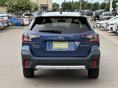 Used 2022 Subaru Outback Limited AWD/4WD image 4