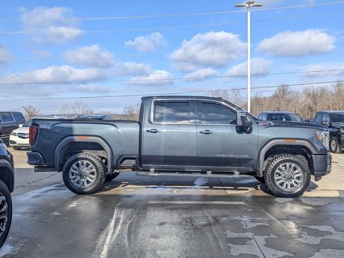 Used 2022 GMC Sierra 2500 Denali image 6