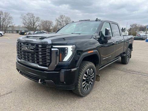 Used 2024 GMC Sierra 2500 Denali Ultimate AWD/4WD image 18