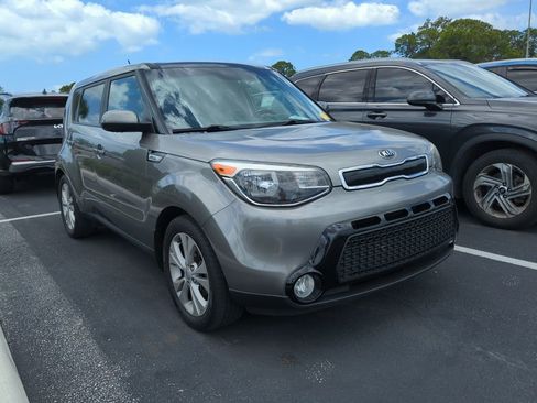 Used 2016 Kia Soul + w/ Primo Package image 2