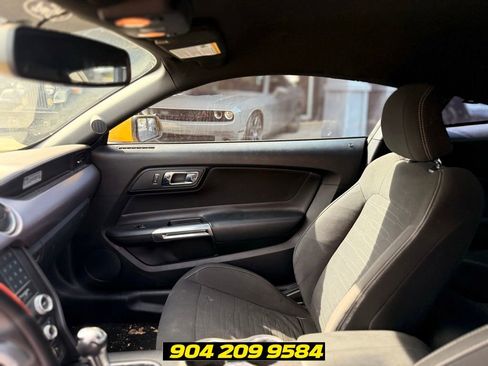 Used 2017 Ford Mustang GT RWD image 17