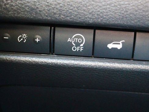 Used 2024 Nissan Rogue SV image 24