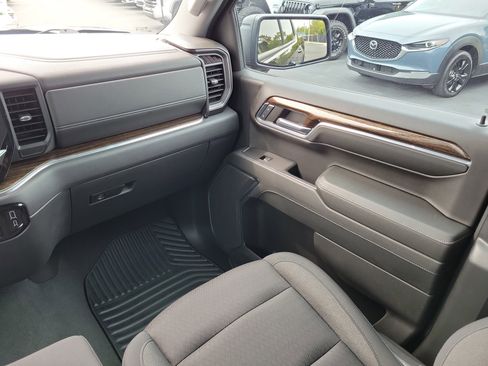 Used 2024 GMC Sierra 1500 Elevation image 19