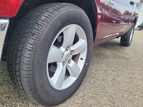 Used 2024 RAM 1500 Classic SLT image 17