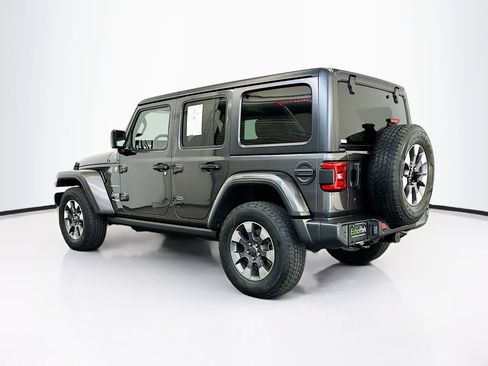 Used 2018 Jeep Wrangler Unlimited Sahara image 5