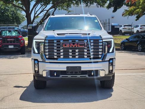 Used 2024 GMC Sierra 2500 Denali w/ Denali Reserve Package AWD/4WD image 2