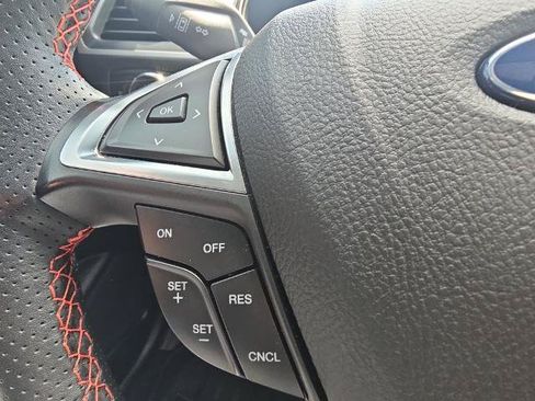 Certified 2024 Ford Edge ST-Line AWD/4WD image 17
