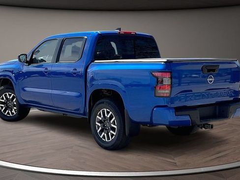 New 2026 Nissan Frontier SV w/ Tow Package AWD/4WD image 3