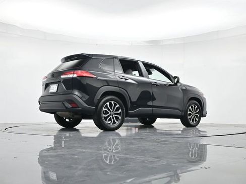 Used 2023 Toyota Corolla Cross S image 31
