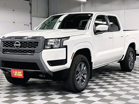 New 2025 Nissan Frontier SV image 2