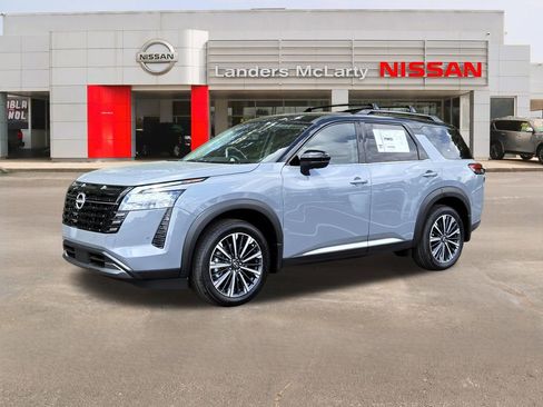 New 2026 Nissan Pathfinder Platinum FWD image 6