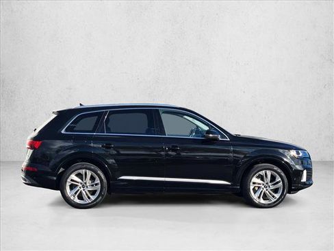 Used 2023 Audi Q7 2.0T Premium Plus w/ Premium Plus Package AWD/4WD image 4