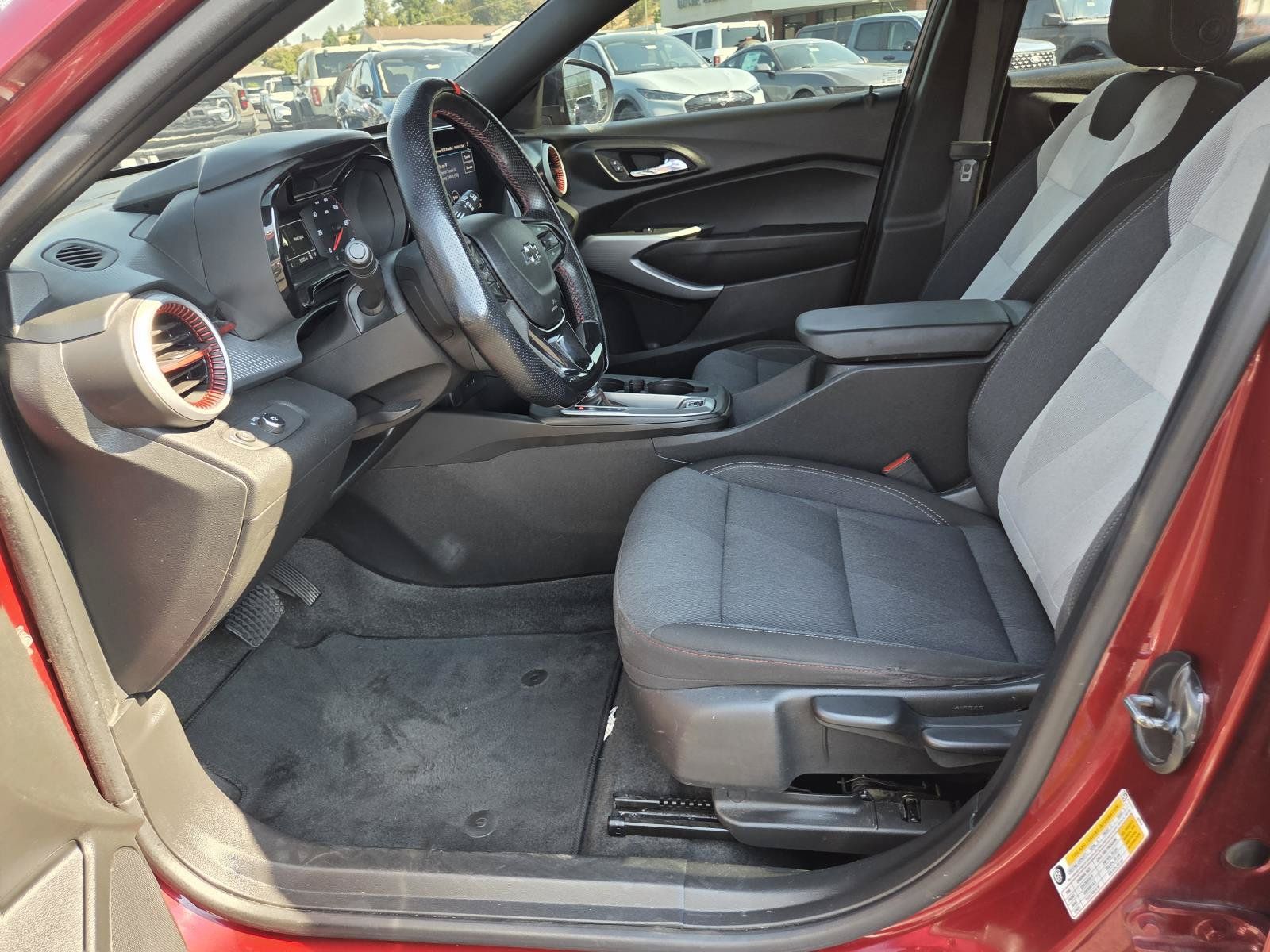 Used 2024 Chevrolet Trax RS w/ Driver Confidence Package FWD image 10
