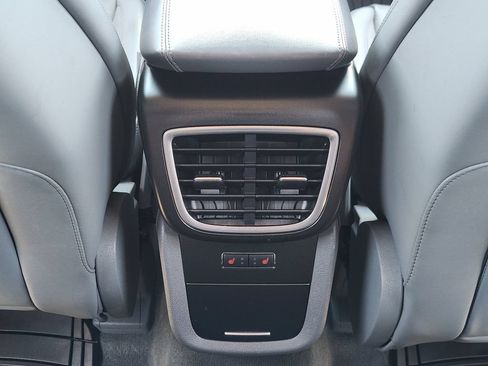 Used 2019 Lincoln Nautilus Reserve FWD image 25