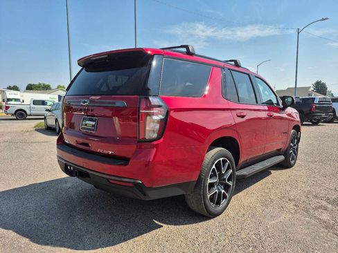 Used 2021 Chevrolet Tahoe RST w/ Luxury Package AWD/4WD image 3